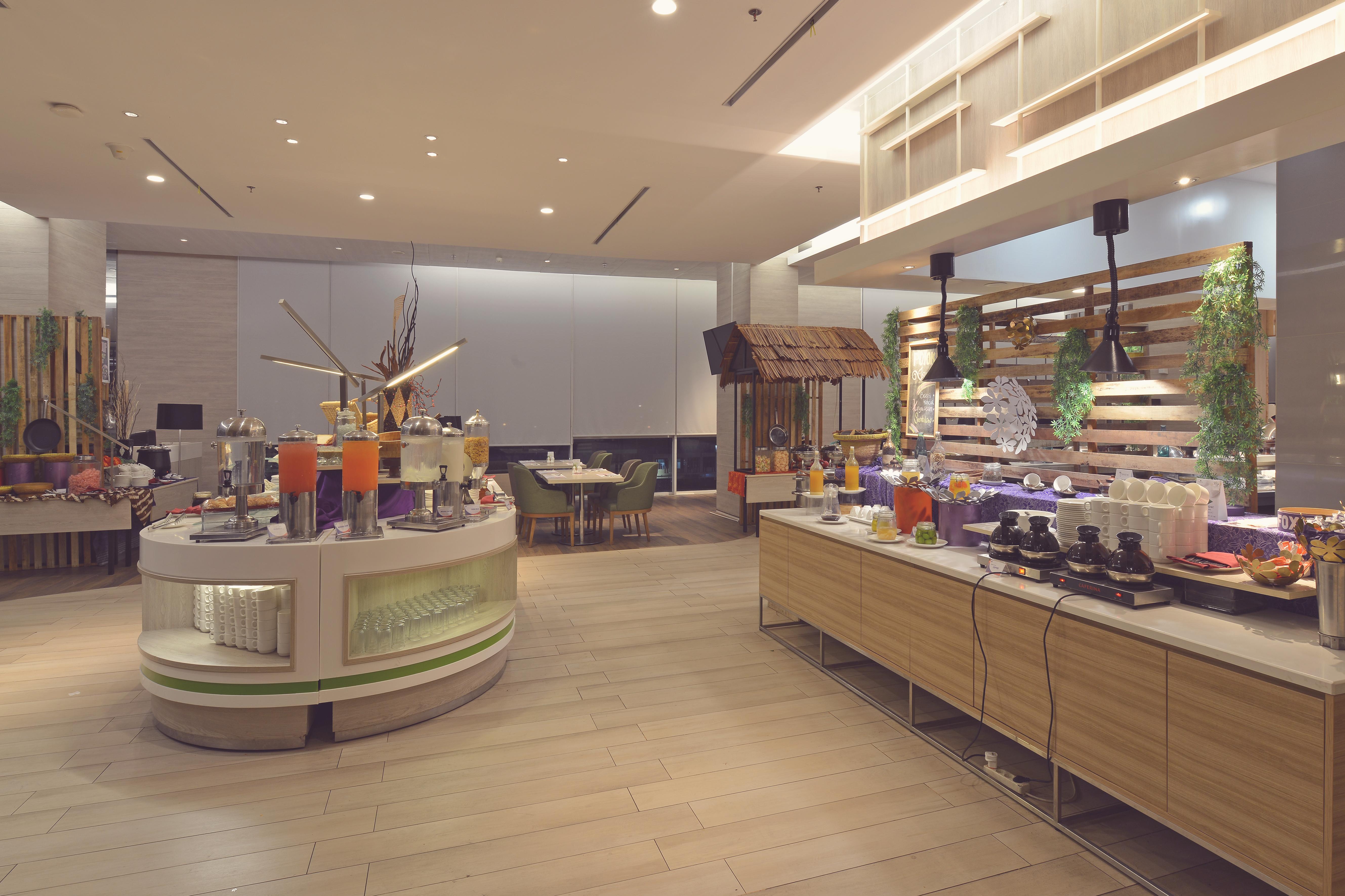 Fox Hotel Pekanbaru Ngoại thất bức ảnh