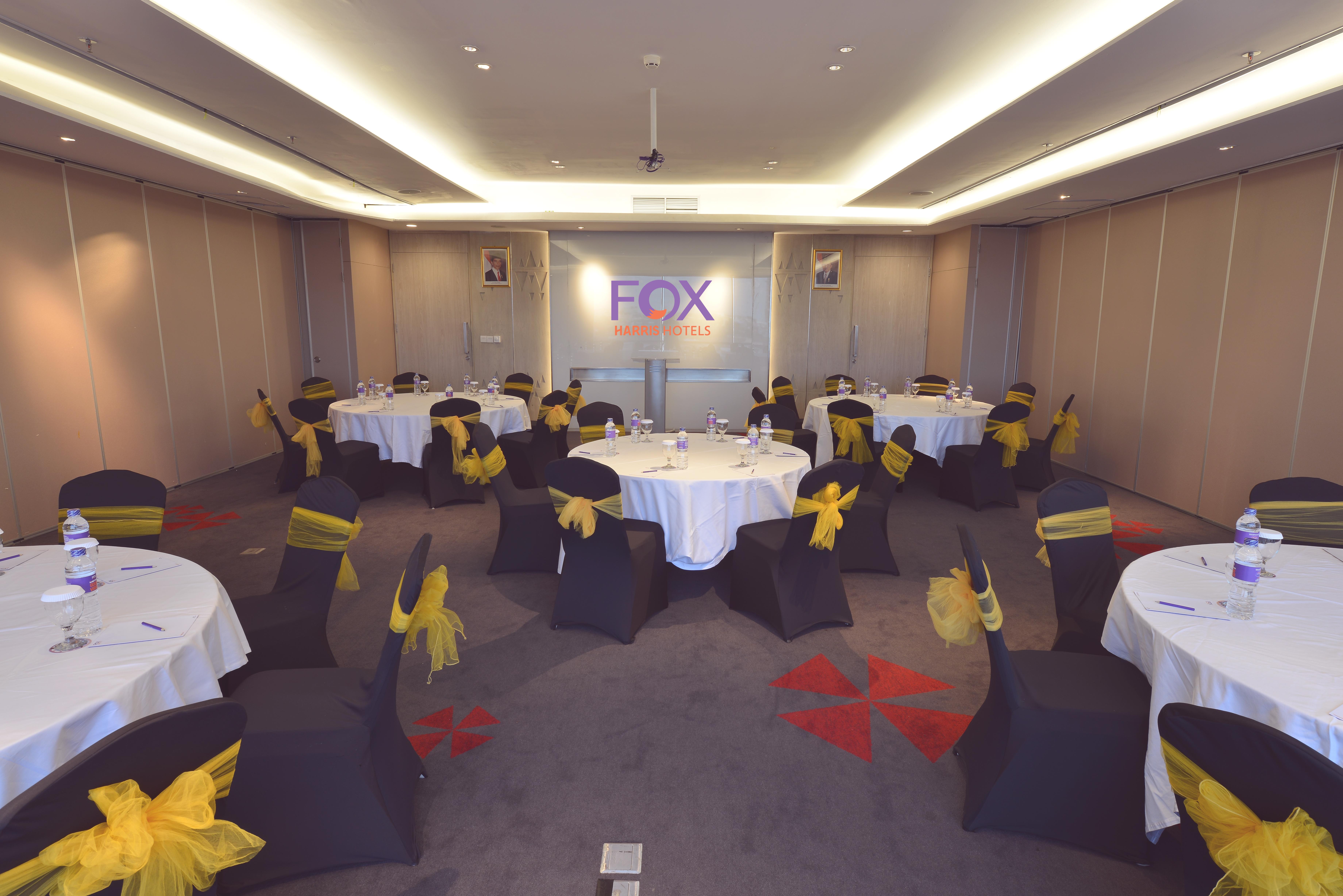 Fox Hotel Pekanbaru Ngoại thất bức ảnh