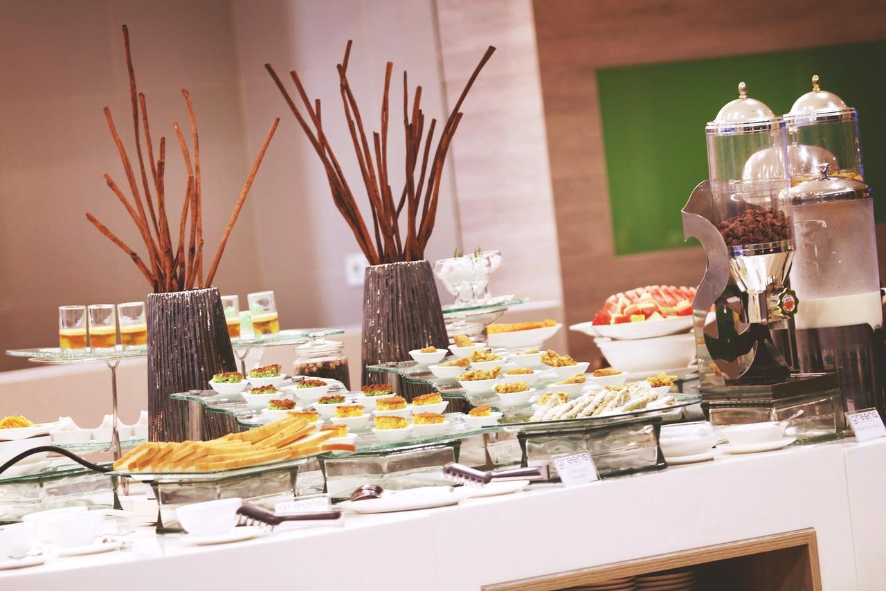 Fox Hotel Pekanbaru Ngoại thất bức ảnh