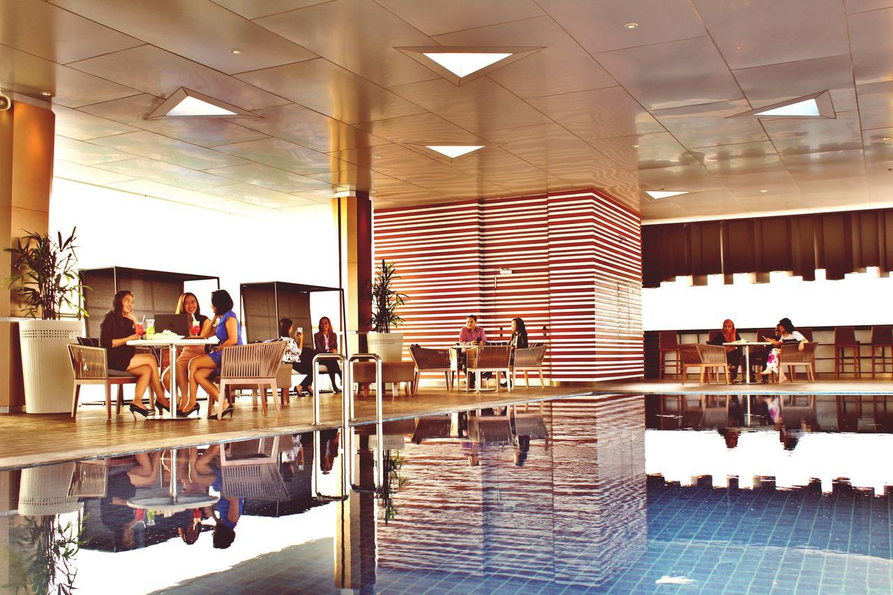 Fox Hotel Pekanbaru Ngoại thất bức ảnh