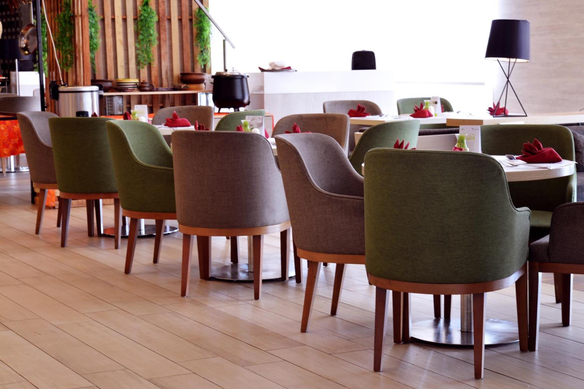 Fox Hotel Pekanbaru Ngoại thất bức ảnh