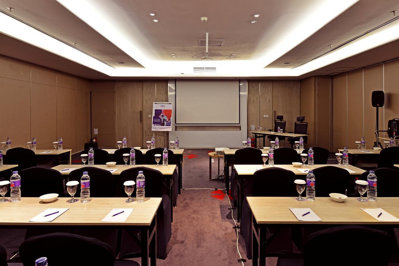 Fox Hotel Pekanbaru Ngoại thất bức ảnh