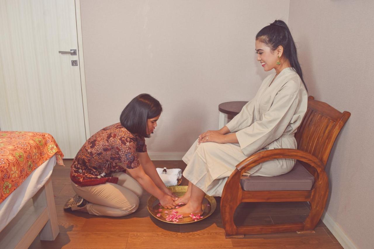 Fox Hotel Pekanbaru Ngoại thất bức ảnh